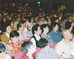 会場の兵庫県立文化体育館をうめた多数の参加者